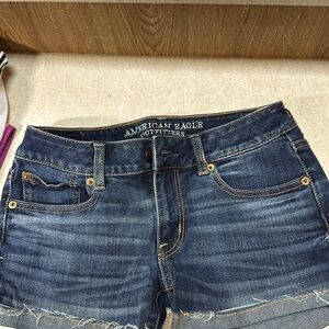 Ladies American Eagle Outfitters jean shorts. Size 4